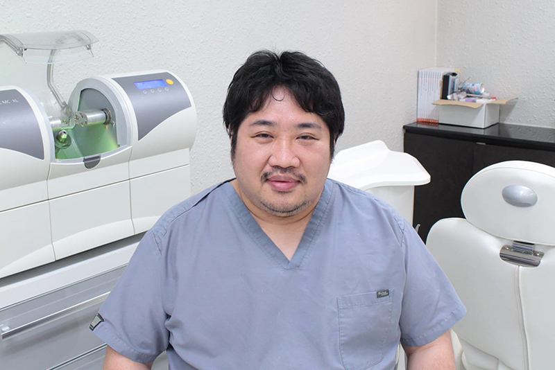 院長 有馬 誠亮